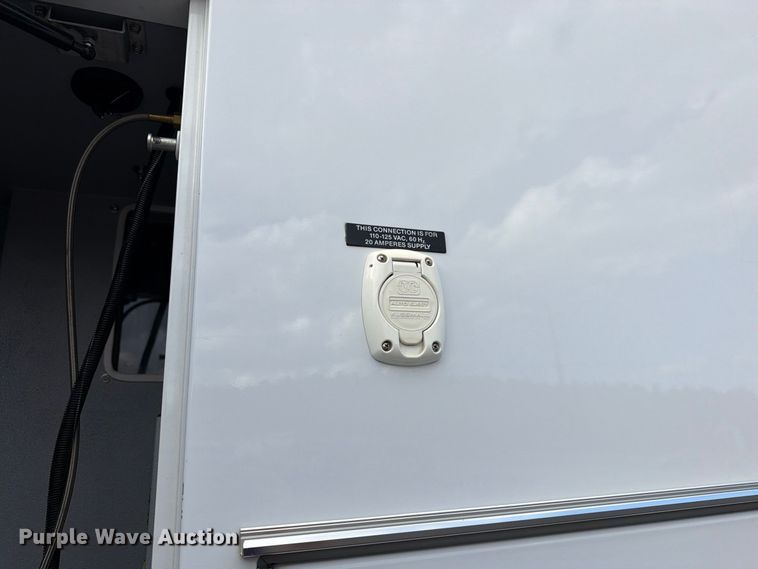 image for item EW1173 2009 Dodge Ram 4500 ambulance