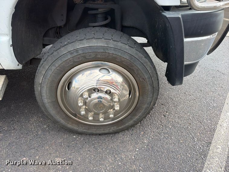 image for item EW1173 2009 Dodge Ram 4500 ambulance