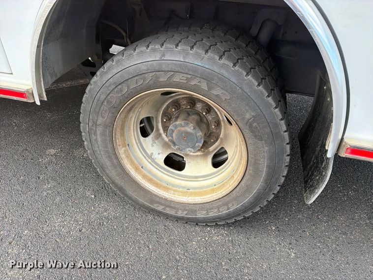 image for item EW1173 2009 Dodge Ram 4500 ambulance