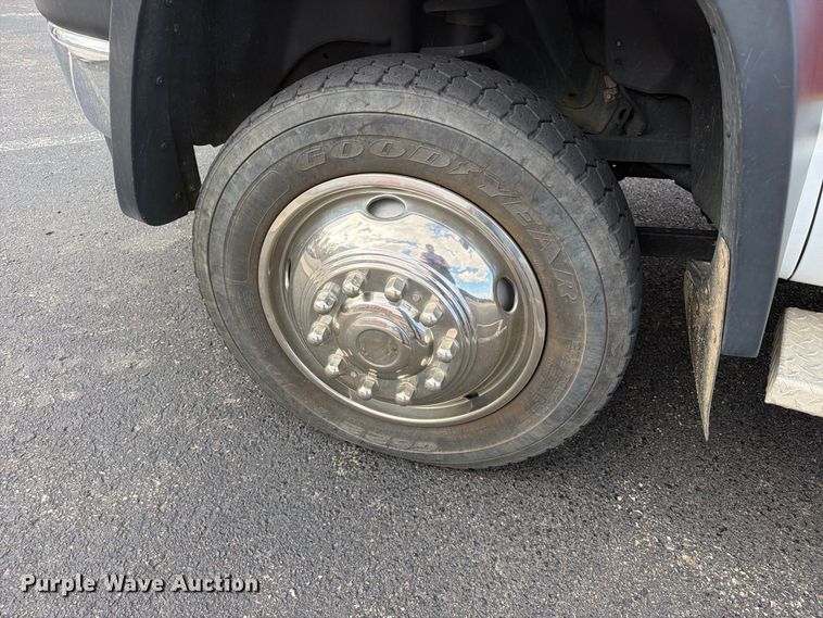 image for item EW1173 2009 Dodge Ram 4500 ambulance