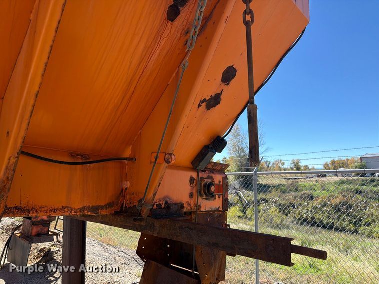 image for item EW2247 Henderson FSHx11x50xMILD spreader