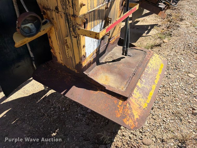 image for item EW2248 Highway Equipment H-160 spreader