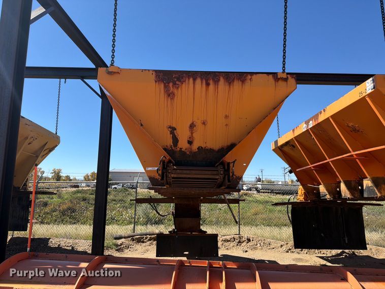 image for item EW2249 Henderson FSHx11x50xMILD spreader