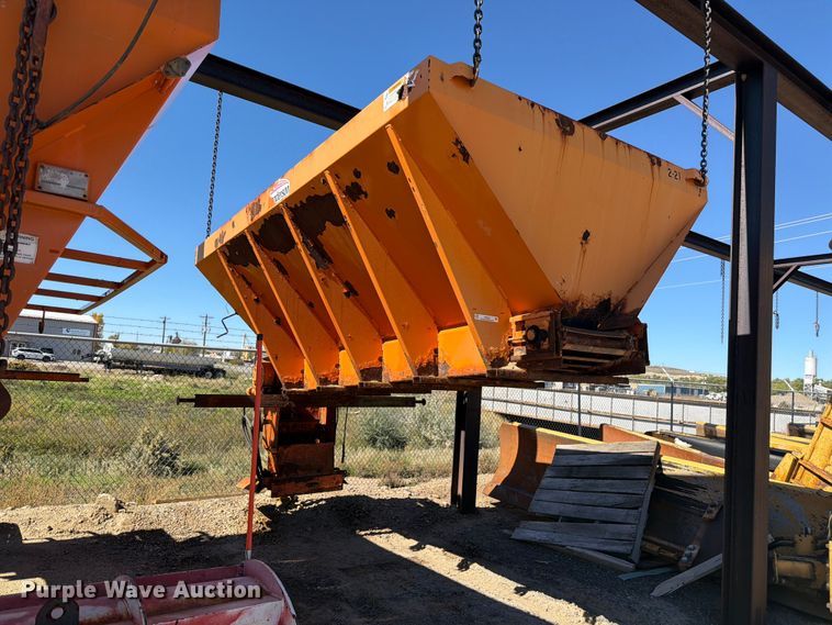 image for item EW2251 Henderson FSH X 11 X 50 spreader