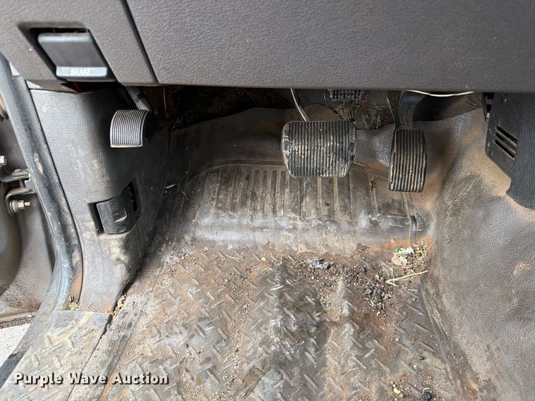 image for item EW7495 2010 Ford F150 Crew Cab pickup truck