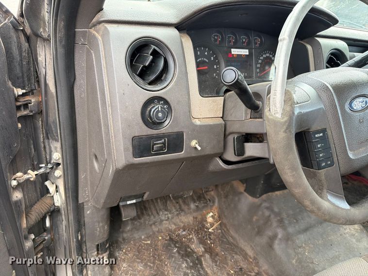 image for item EW7495 2010 Ford F150 Crew Cab pickup truck