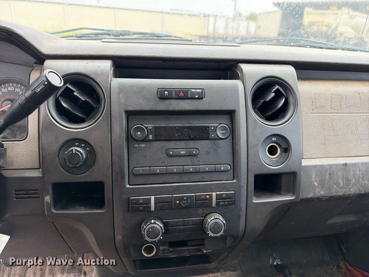 image for item EW7495 2010 Ford F150 Crew Cab pickup truck