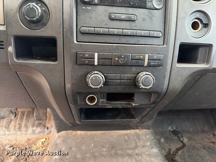 image for item EW7495 2010 Ford F150 Crew Cab pickup truck