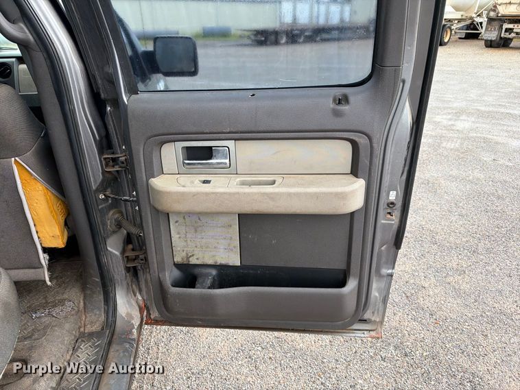 image for item EW7495 2010 Ford F150 Crew Cab pickup truck