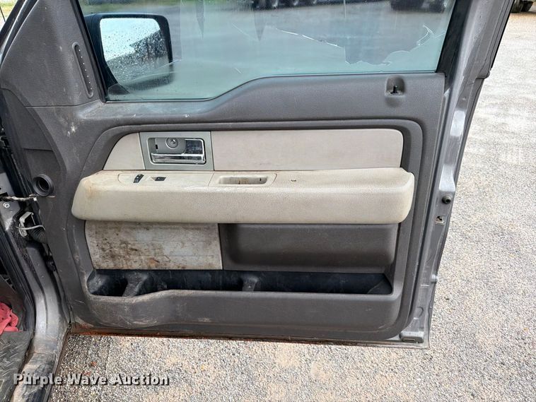 image for item EW7495 2010 Ford F150 Crew Cab pickup truck