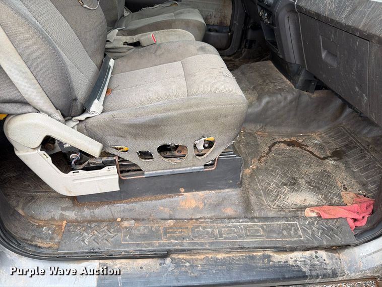 image for item EW7495 2010 Ford F150 Crew Cab pickup truck