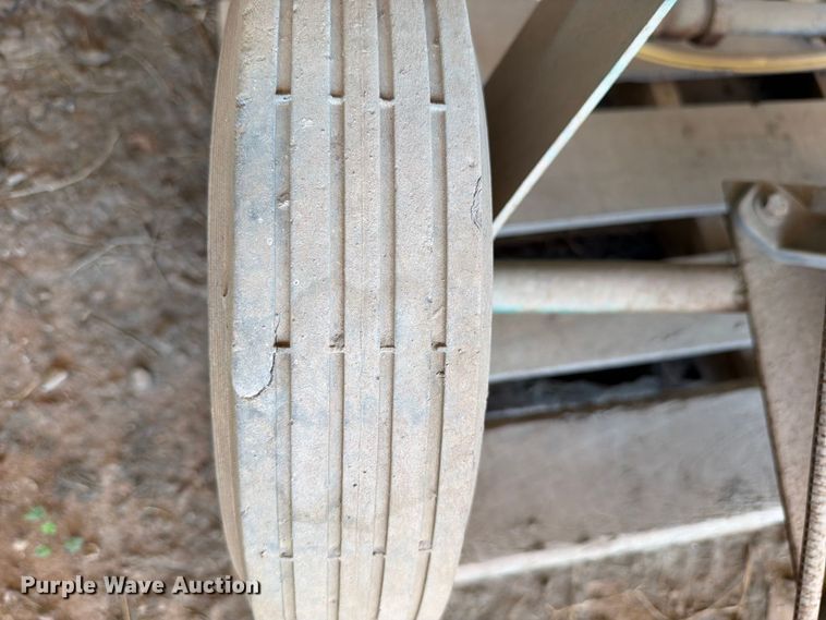 image for item EW7497 Clemco 2452 sand blast pot