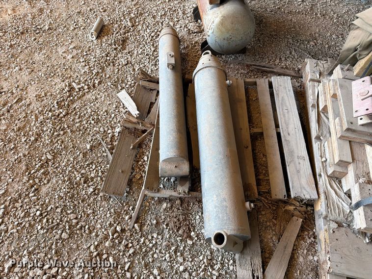 image for item EW7498 (5) dump truck lift cylinders