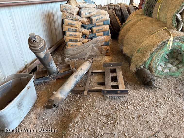 image for item EW7498 (5) dump truck lift cylinders