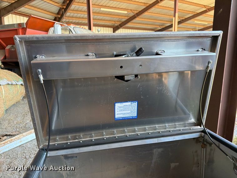 image for item EW7499 (4) Buyers toolboxes