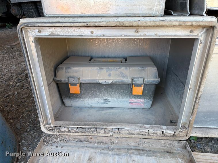 image for item EW7499 (4) Buyers toolboxes