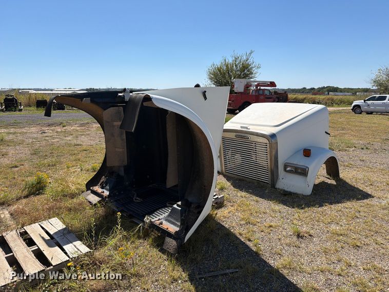 image for item EW7503 (2) Freightliner truck hoods