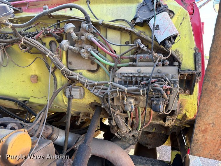 image for item EW7504 1984 Ford L8000 truck cab and chassis