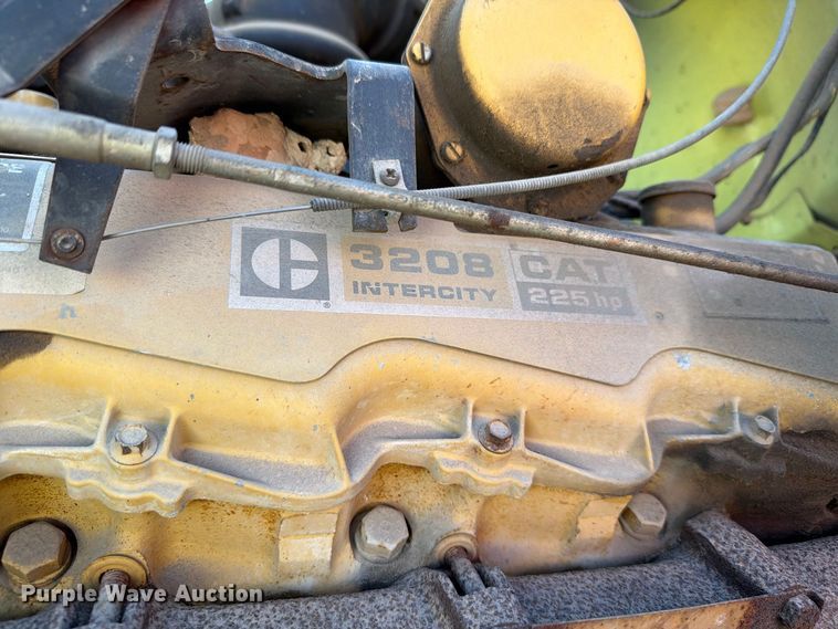 image for item EW7504 1984 Ford L8000 truck cab and chassis