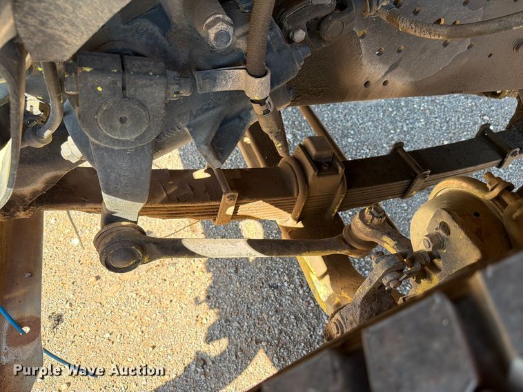 image for item EW7504 1984 Ford L8000 truck cab and chassis