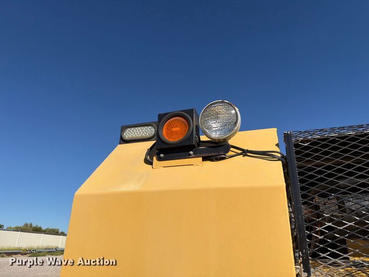 image for item EW7506 2008 Etnyre Quad chip spreader