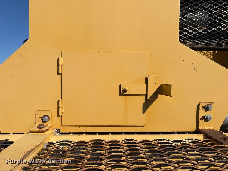 image for item EW7506 2008 Etnyre Quad chip spreader