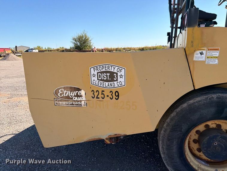 image for item EW7506 2008 Etnyre Quad chip spreader