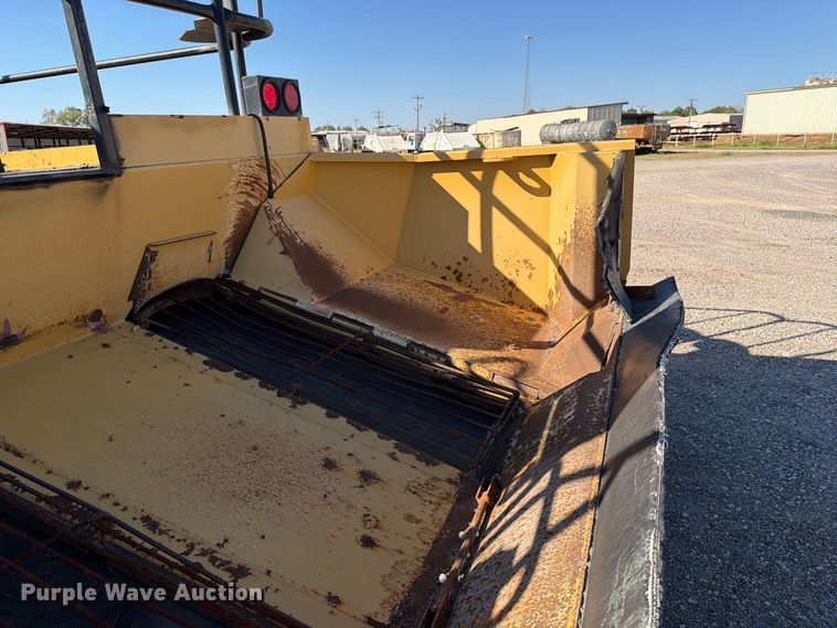 image for item EW7506 2008 Etnyre Quad chip spreader