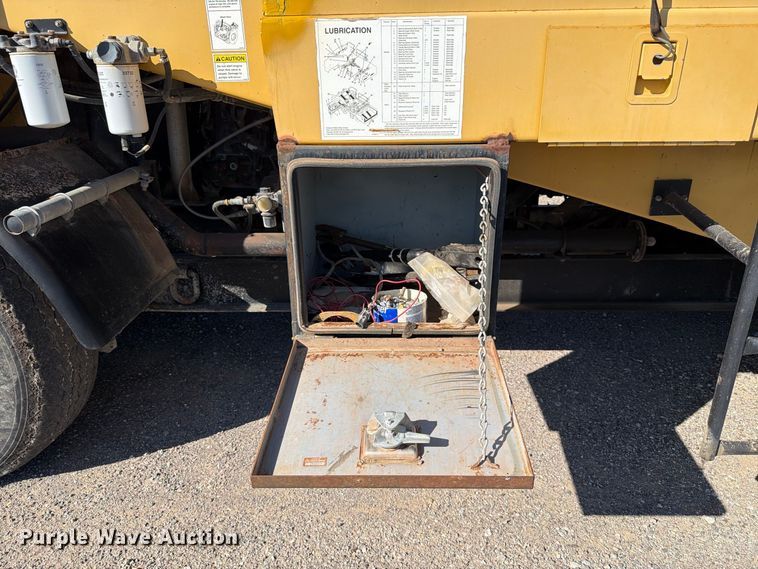 image for item EW7506 2008 Etnyre Quad chip spreader