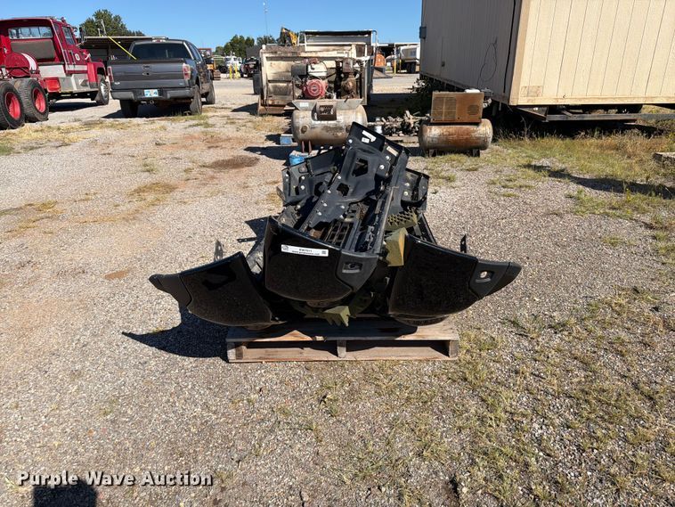 image for item EW7511 Chevrolet (3) Chevrolet bumper