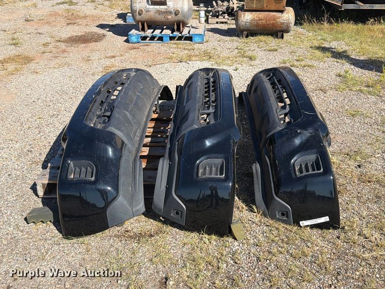 image for item EW7511 Chevrolet (3) Chevrolet bumper