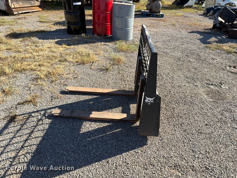 image for item EW7513 Bobcat compact utility loader forks