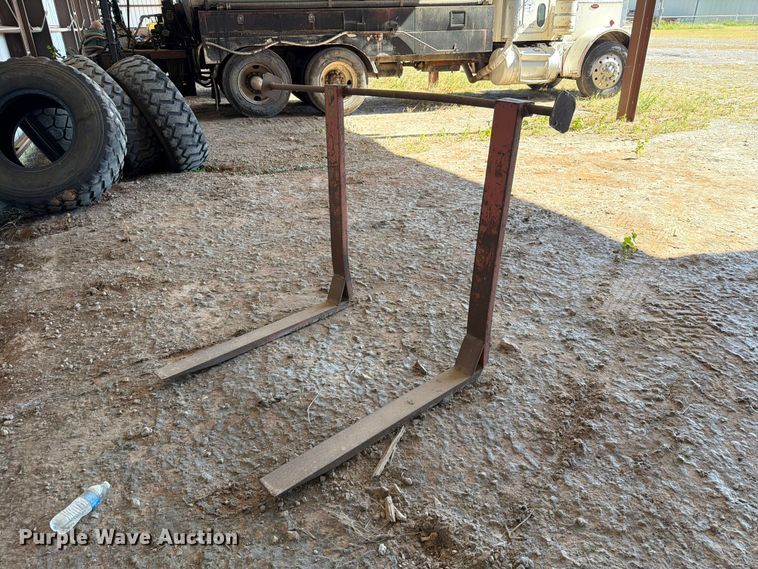 image for item EW7514 Backhoe forks