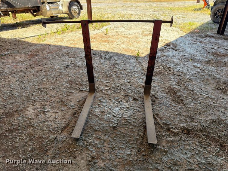 image for item EW7514 Backhoe forks
