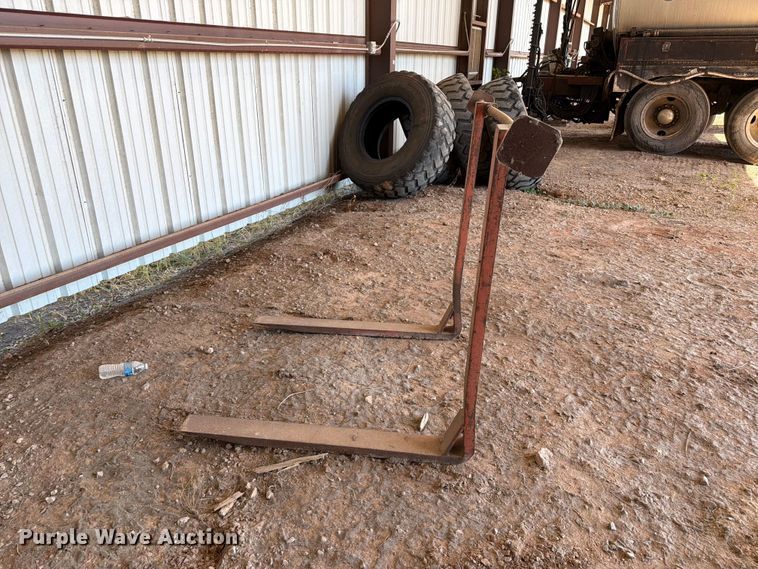 image for item EW7514 Backhoe forks