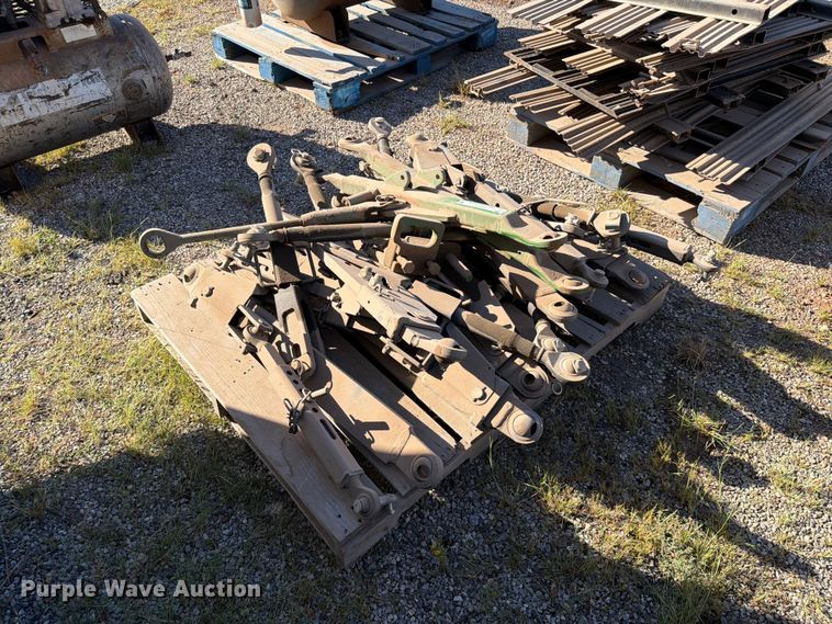 image for item EW7517 Approximately 8 three point arms