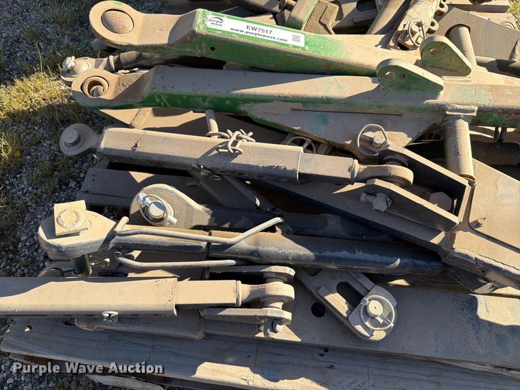 image for item EW7517 Approximately 8 three point arms