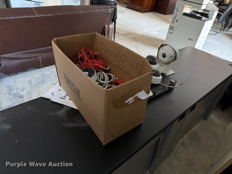 image for item EW7528 Security camera system