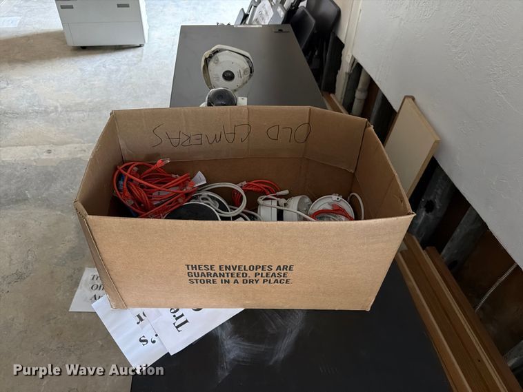 image for item EW7528 Security camera system
