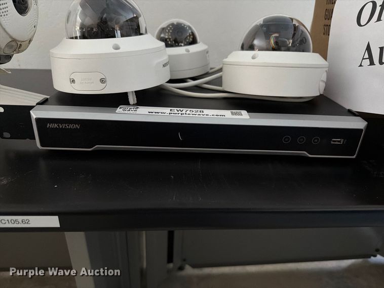 image for item EW7528 Security camera system
