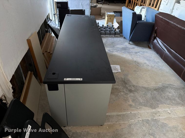 image for item EW7529 Table