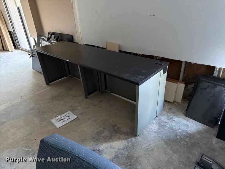 image for item EW7529 Table