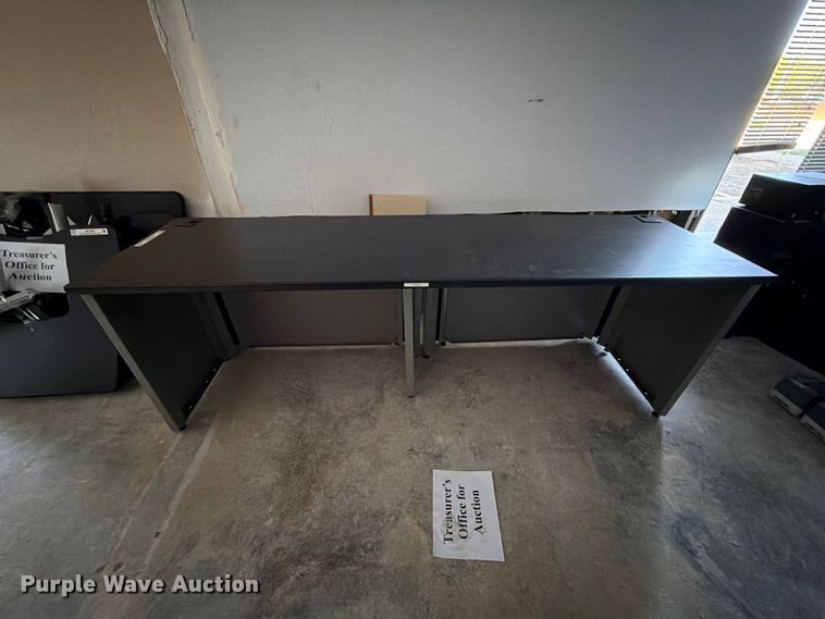 image for item EW7529 Table