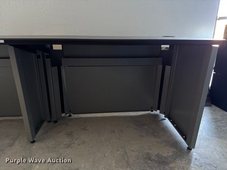 image for item EW7529 Table