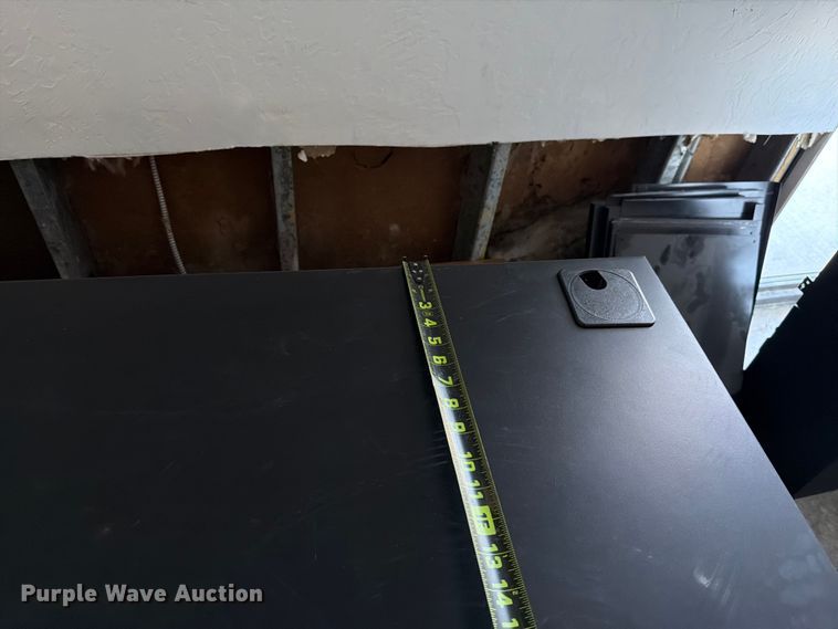image for item EW7529 Table