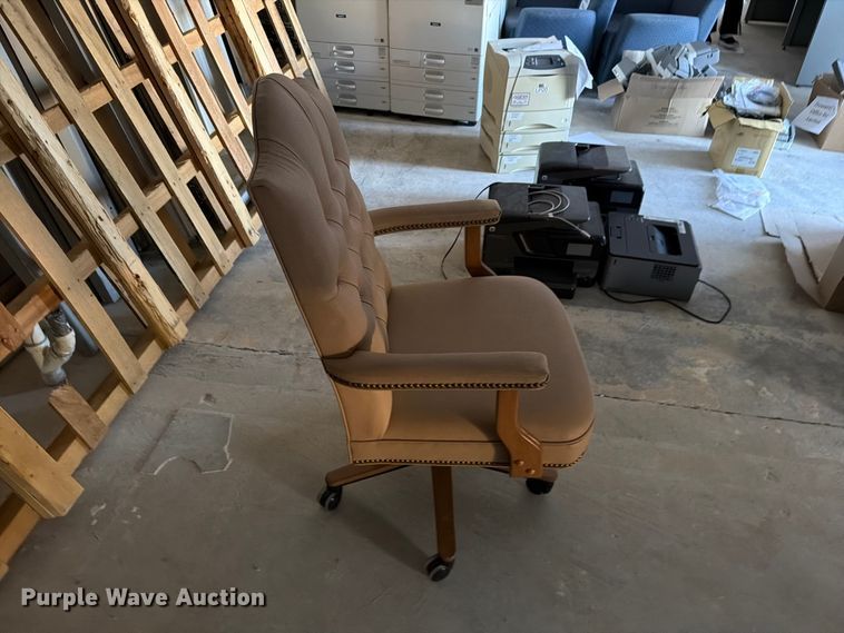 image for item EW7532 (15) chairs