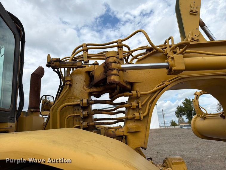 image for item EW7539 1984 Caterpillar 621B conventional scraper 