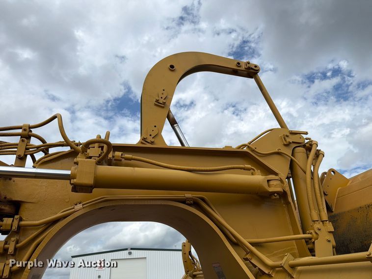 image for item EW7539 1984 Caterpillar 621B conventional scraper 
