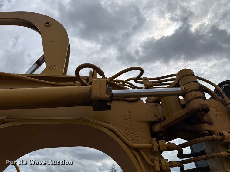 image for item EW7539 1984 Caterpillar 621B conventional scraper 