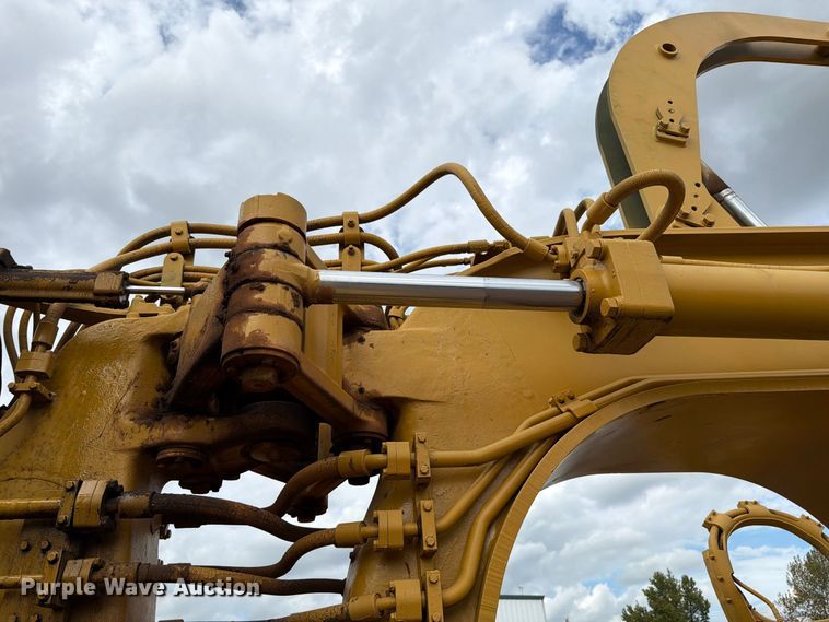 image for item EW7539 1984 Caterpillar 621B conventional scraper 